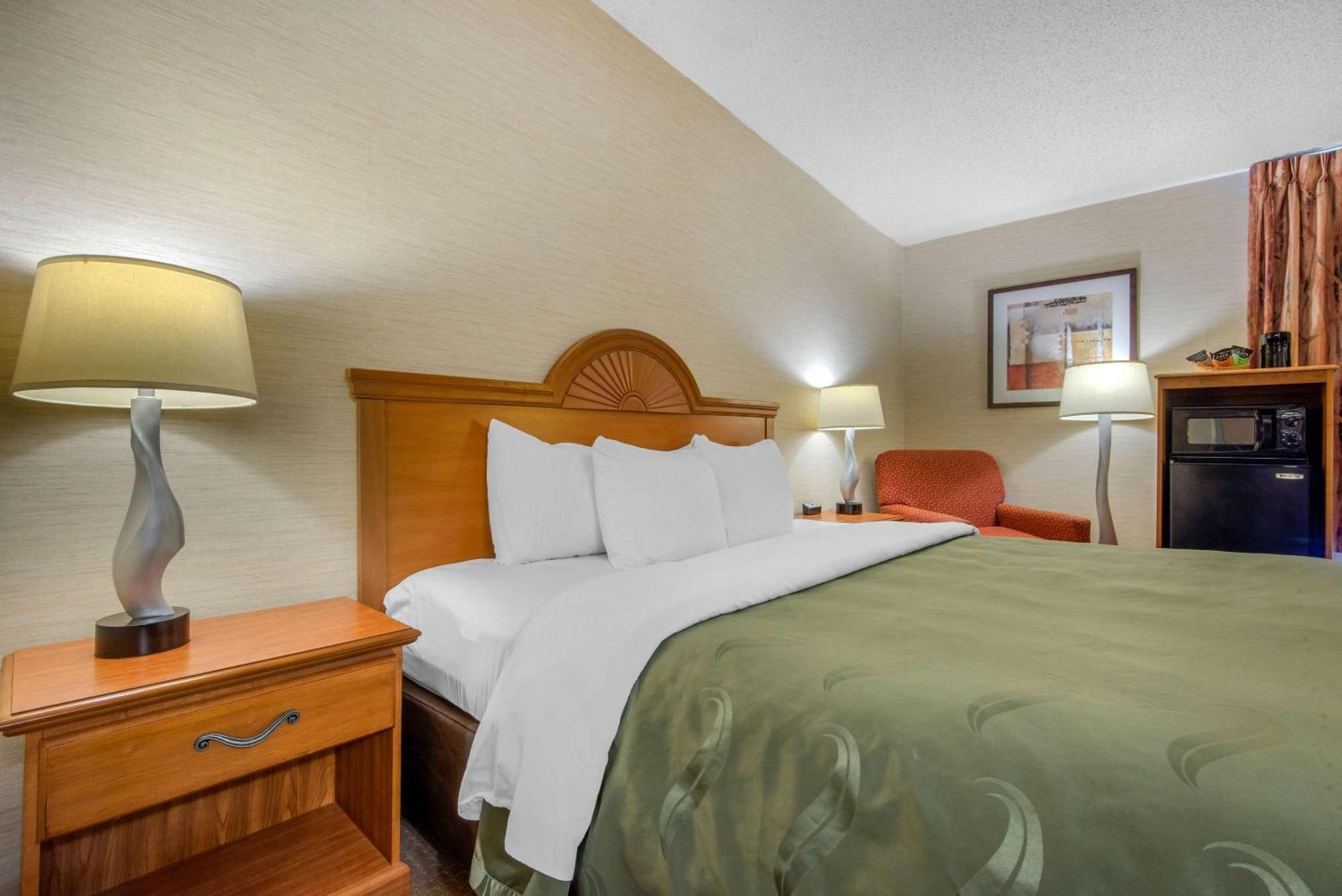 Quality Inn & Suites Мансфилд Экстерьер фото