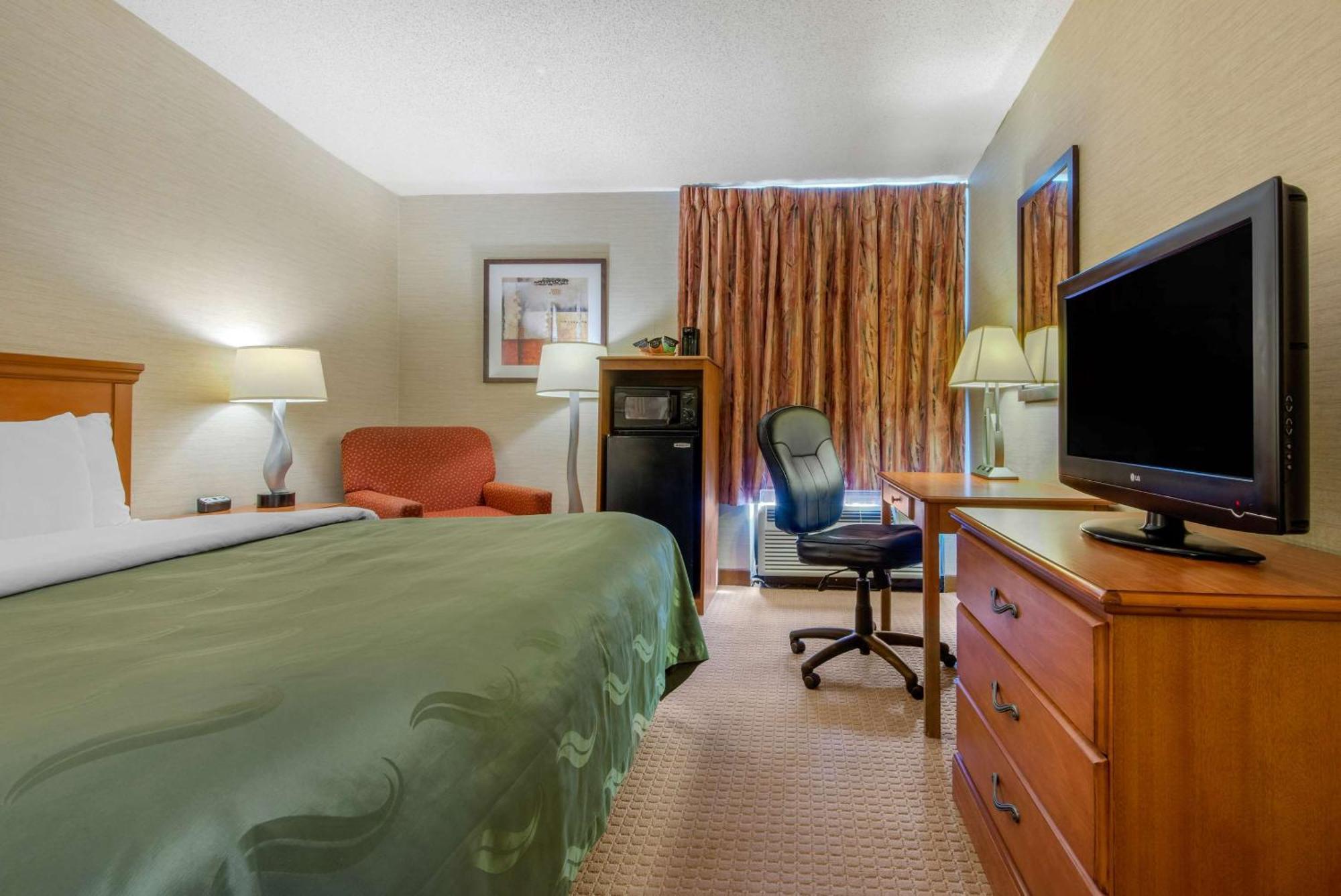 Quality Inn & Suites Мансфилд Экстерьер фото